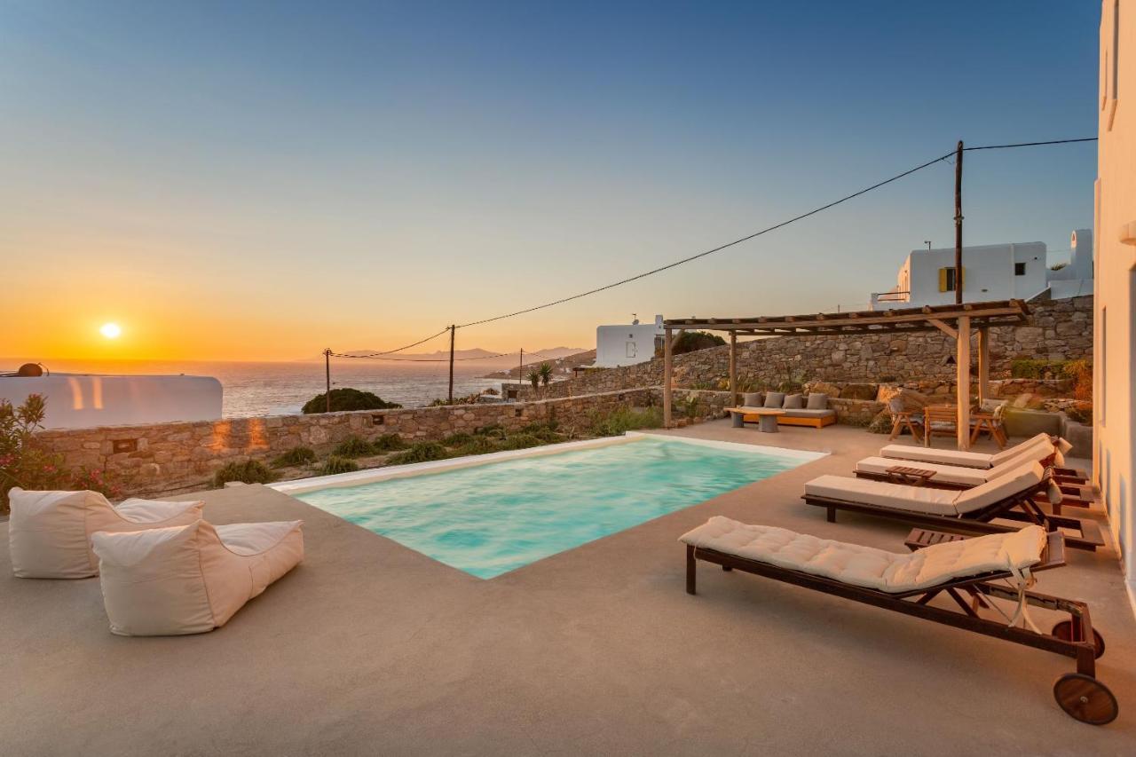 Nikoi Villas Mykonos Town ภายนอก รูปภาพ