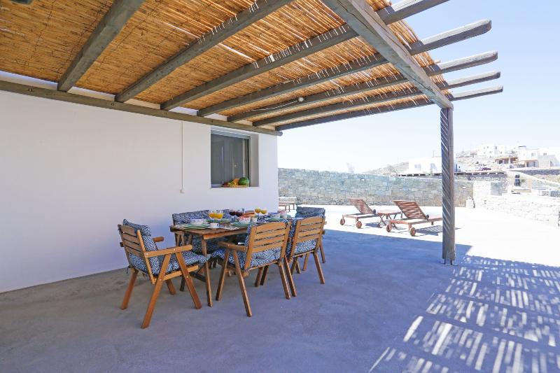 Nikoi Villas Mykonos Town ภายนอก รูปภาพ